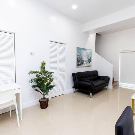 Comfortable 4Br Townhome At Calle 8 Miami Extérieur photo