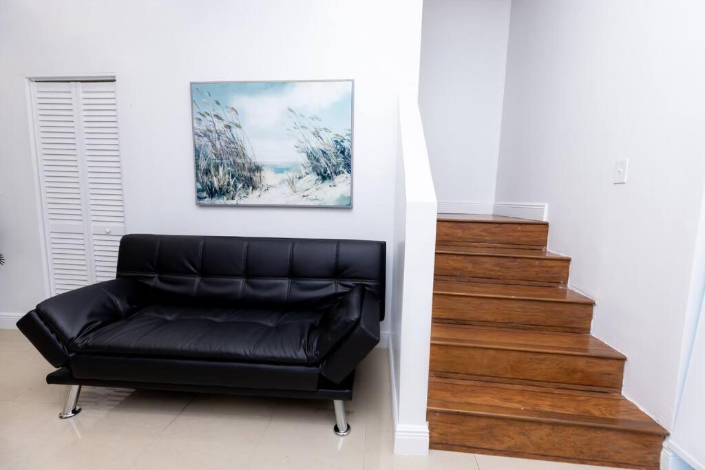 Comfortable 4Br Townhome At Calle 8 Miami Extérieur photo